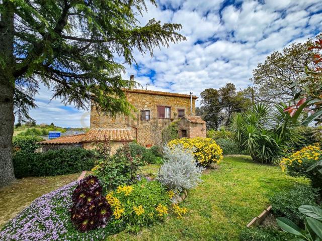 Rustici e casali in vendita di 132 m² in Via I Maggio, 6