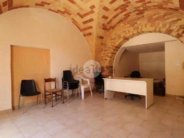 Rustici e casali in vendita di 148 m² in Via G. Fonzi, 15