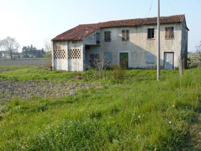Rustici e casali in vendita di 148 m² in Via XX Settembre, 30