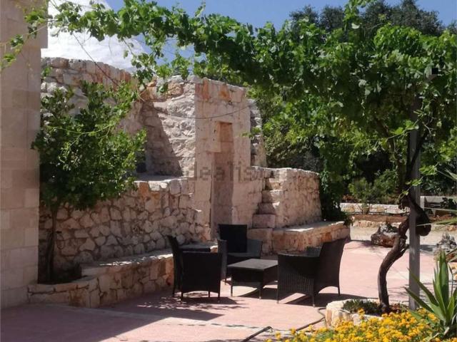 Rustici e casali in vendita di 140 m²