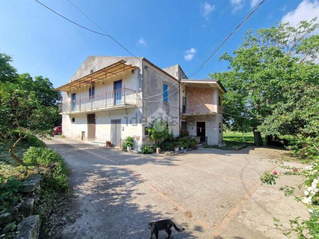 Rustici e casali in vendita di 140 m²
