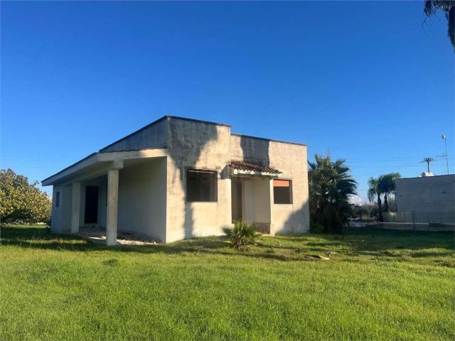 Rustici e casali in vendita di 140 m² in Contrada Rinalda