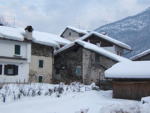Rustici e casali in vendita di 140 m² in Località Miotte
