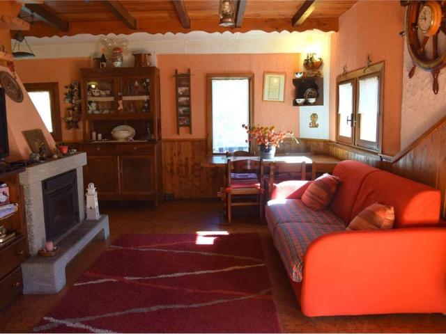 Rustici e casali in vendita di 140 m² in Località Ronchi Dentro, 18