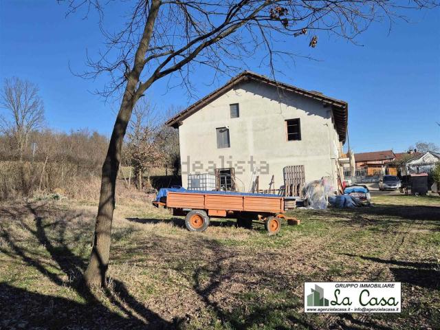 Rustici e casali in vendita di 140 m² in Strada Valle Goria, 10