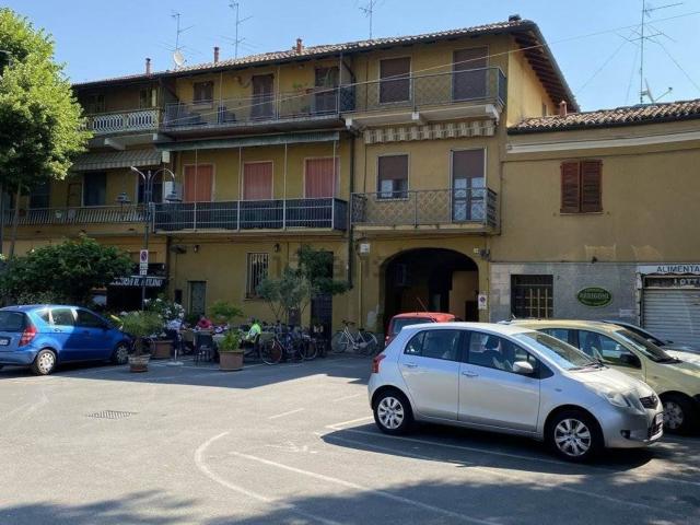Rustici e casali in vendita di 140 m² in Via Fara, 4