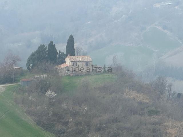 Rustici e casali in vendita di 140 m² in Via Vallino, 51