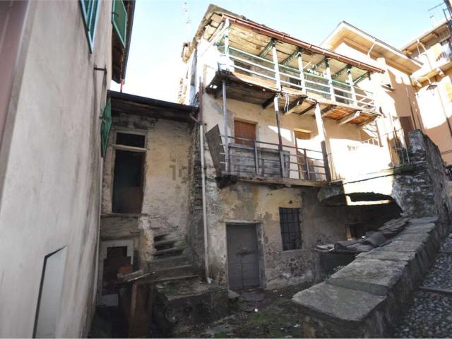 Rustici e casali in vendita di 140 m² in Vicolo della Motta, 4
