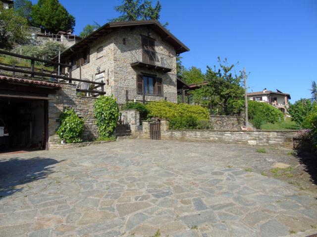 Rustici e casali in vendita di 142 m² in Strada Sant&apos Anna, 23