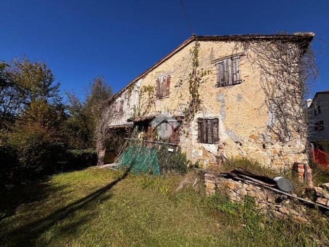 Rustici e casali in vendita di 142 m² in Via Ospedale, 15