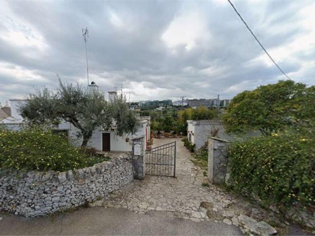 Rustici e casali in vendita di 143 m² in Strada Madonna delle Grazie, 3