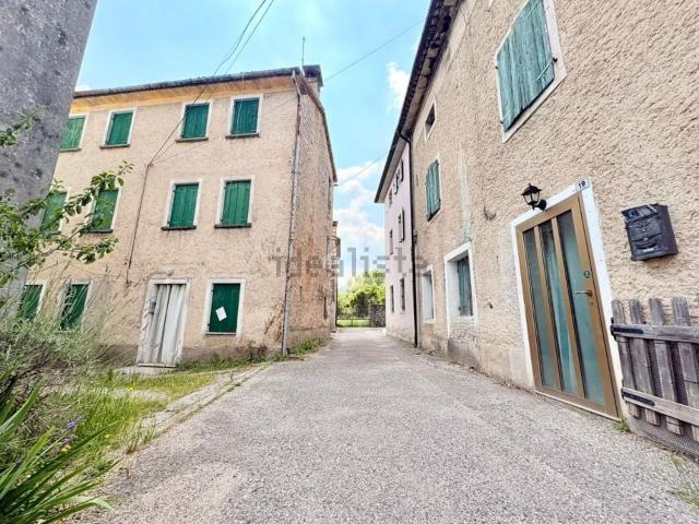 Rustici e casali in vendita di 143 m² in Via Carmine, 19