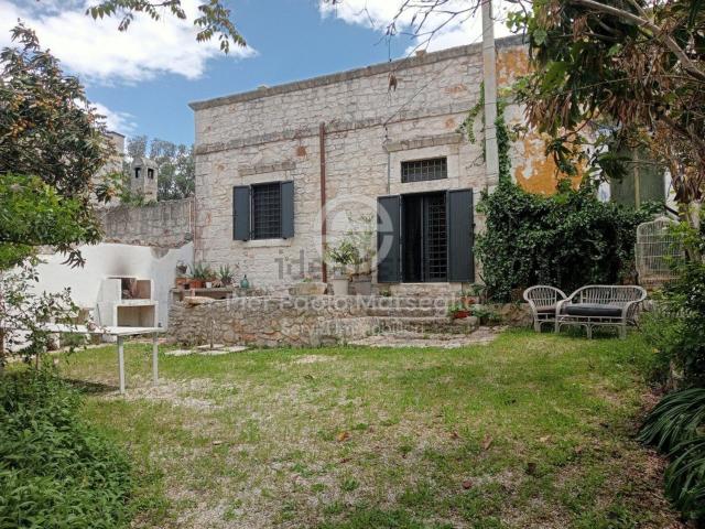 Rustici e casali in vendita di 155 m² in Contrada Cervarolo