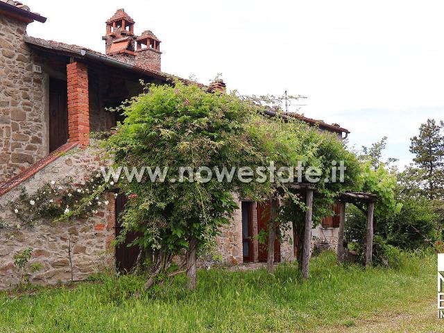 Rustici e casali in vendita di 158 m² in Località toppole