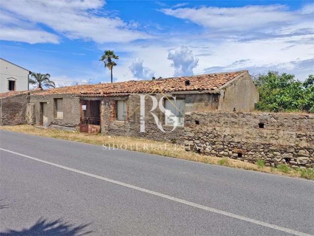 Rustici e casali in vendita di 158 m² in Strada Statale 113 Settentrionale Sicula, 37