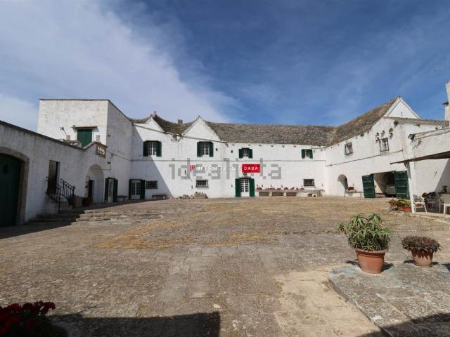 Rustici e casali in vendita di 1500 m² in Via Mottola, 59