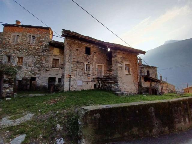 Rustici e casali in vendita di 150 m²