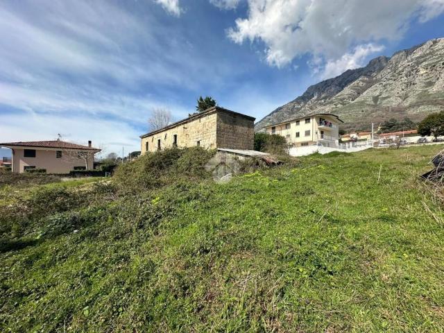 Rustici e casali in vendita di 150 m²