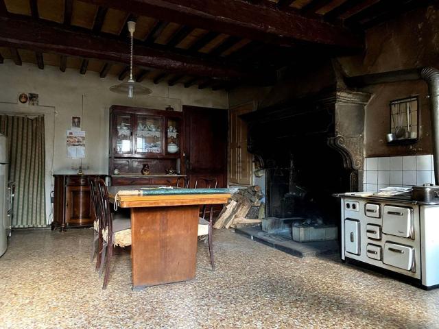 Rustici e casali in vendita di 150 m²