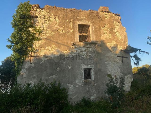 Rustici e casali in vendita di 150 m² in Contrada Mascherizzo