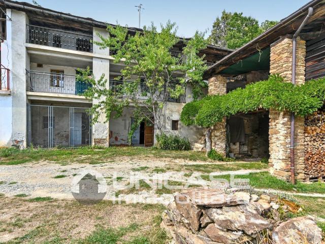 Rustici e casali in vendita di 150 m² in Località Castelluzzo, 194