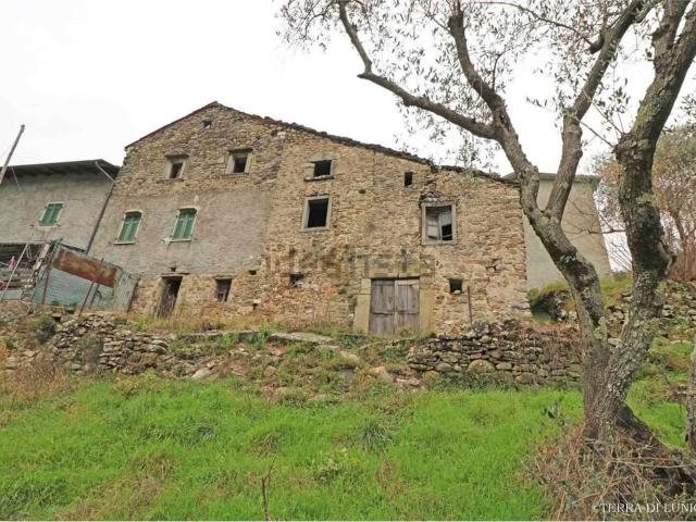 Rustici e casali in vendita di 150 m² in Località Groppodalosio Inferiore