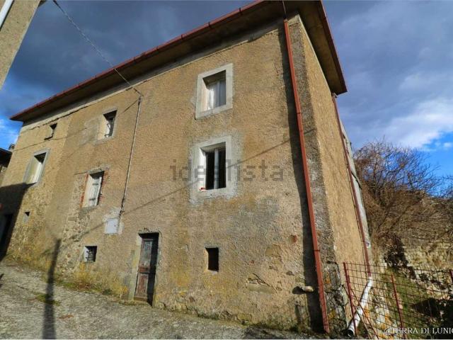 Rustici e casali in vendita di 150 m² in Strada Provinciale 36