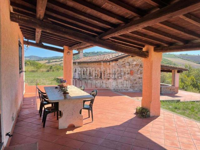 Rustici e casali in vendita di 150 m² in Strada Provinciale