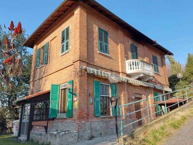 Rustici e casali in vendita di 150 m² in Strada San Lorenzo