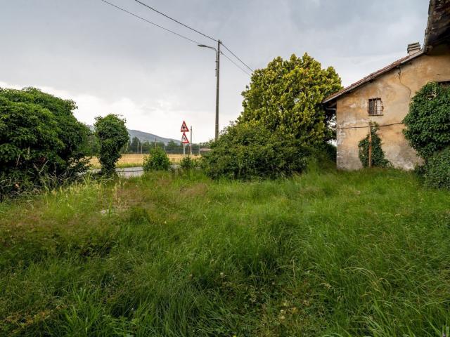 Rustici e casali in vendita di 150 m² in Via Monastero, 109