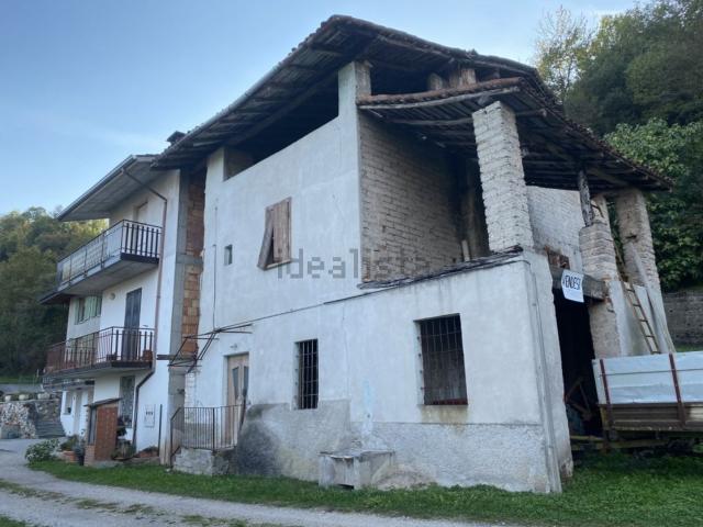 Rustici e casali in vendita di 150 m² in Via Tesa