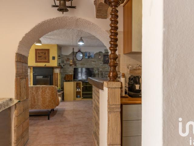 Rustici e casali in vendita di 150 m² in Via Valle, 37