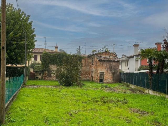 Rustici e casali in vendita di 150 m² in Via XXV Aprile, 56