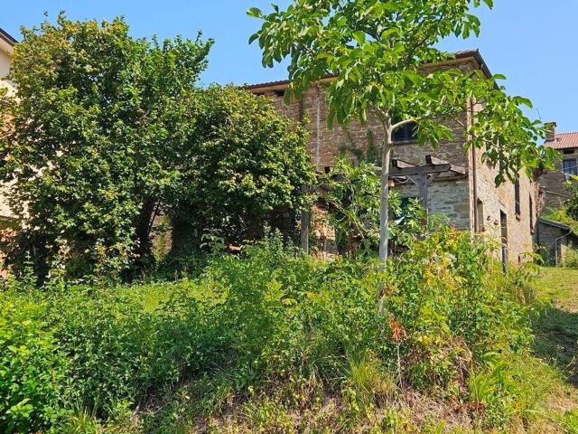 Rustici e casali in vendita di 153 m²