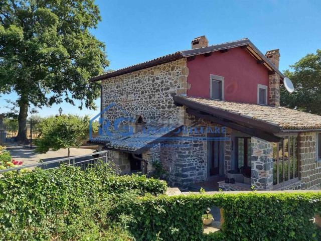 Rustici e casali in vendita di 165 m² in Strada Provinciale 6