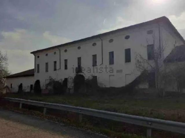 Rustici e casali in vendita di 1693 m² in Strada Bianca