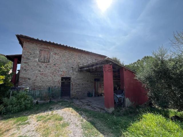 Rustici e casali in vendita di 160 m²