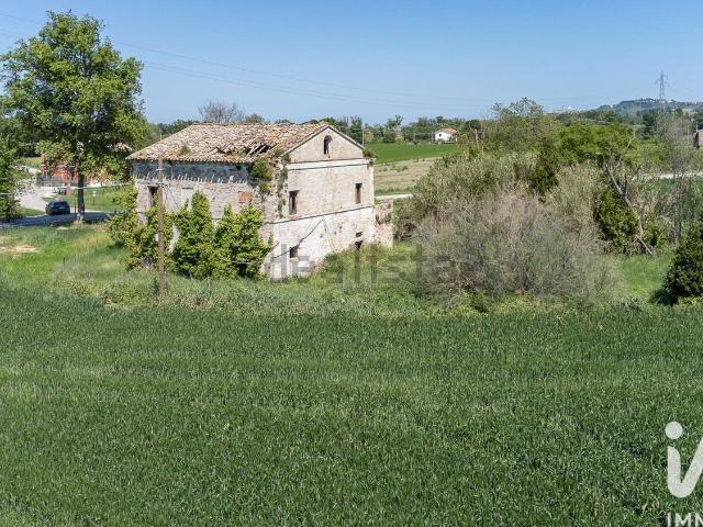 Rustici e casali in vendita di 160 m²