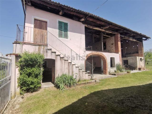 Rustici e casali in vendita di 160 m²