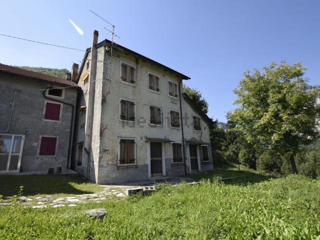 Rustici e casali in vendita di 160 m²