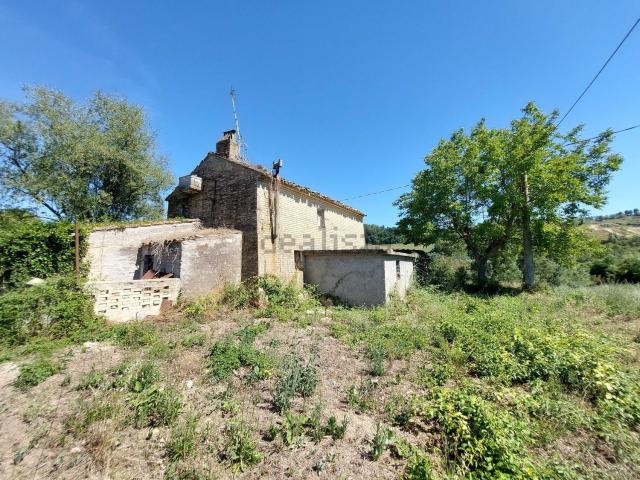 Rustici e casali in vendita di 160 m² in Contrada Madonna d&apos Ete, 42