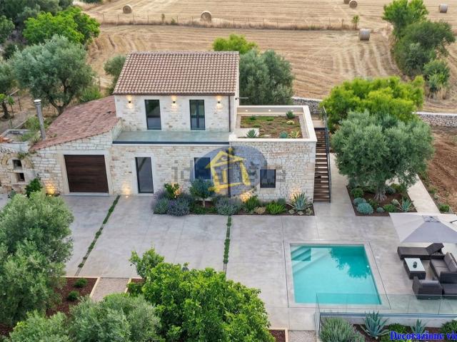 Rustici e casali in vendita di 160 m² in Strada Comunale Pentimelle