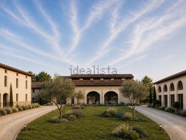 Rustici e casali in vendita di 160 m² in Strada Consortile