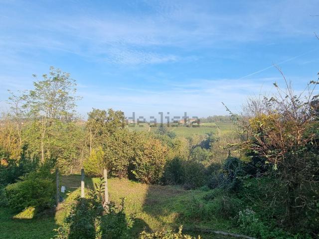 Rustici e casali in vendita di 160 m² in Via Altina