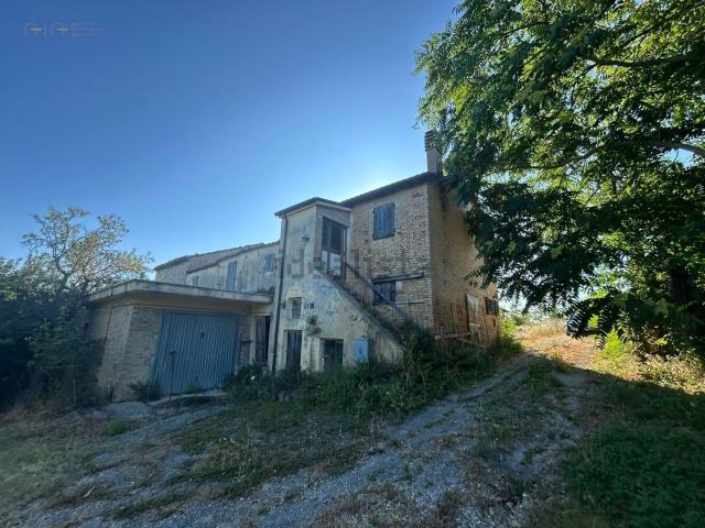 Rustici e casali in vendita di 160 m² in Via Pietro Nenni, 7