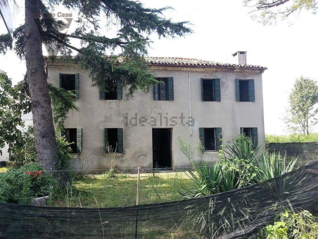 Rustici e casali in vendita di 160 m² in Via XXVIII Aprile