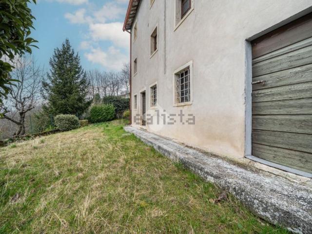 Rustici e casali in vendita di 162 m² in Via Cunegatti, 36
