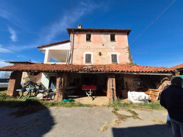 Rustici e casali in vendita di 162 m² in Via del Merlo, 20