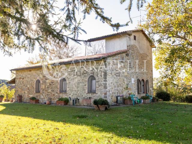 Rustici e casali in vendita di 163 m² in Località Fonte Bambina, 65