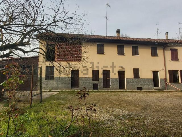 Rustici e casali in vendita di 175 m²